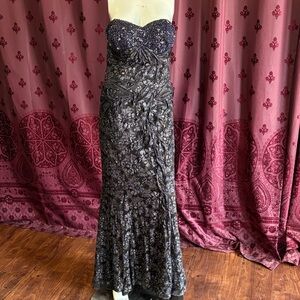 Vintage Y2K Black Strapless floral Lace  Beaded Evening Gown Aspeed Size Large